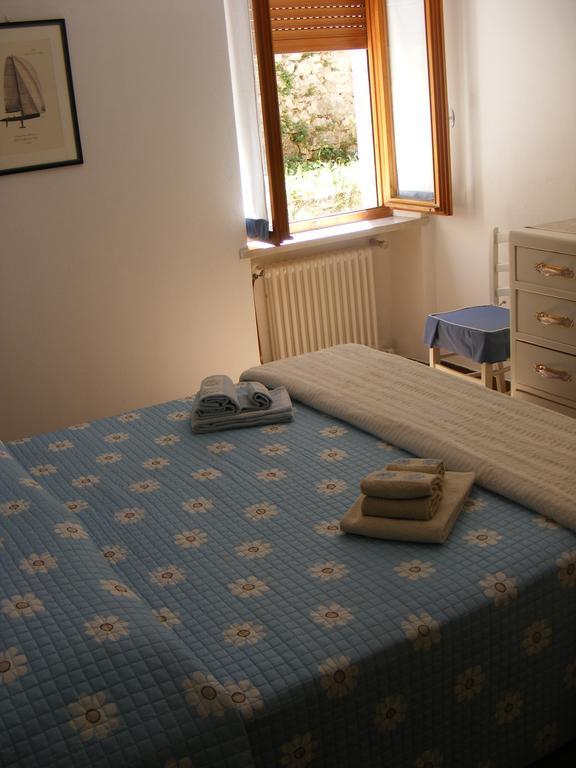 דירות ברנצונה סול גארדה Casa Palmira מראה חיצוני תמונה