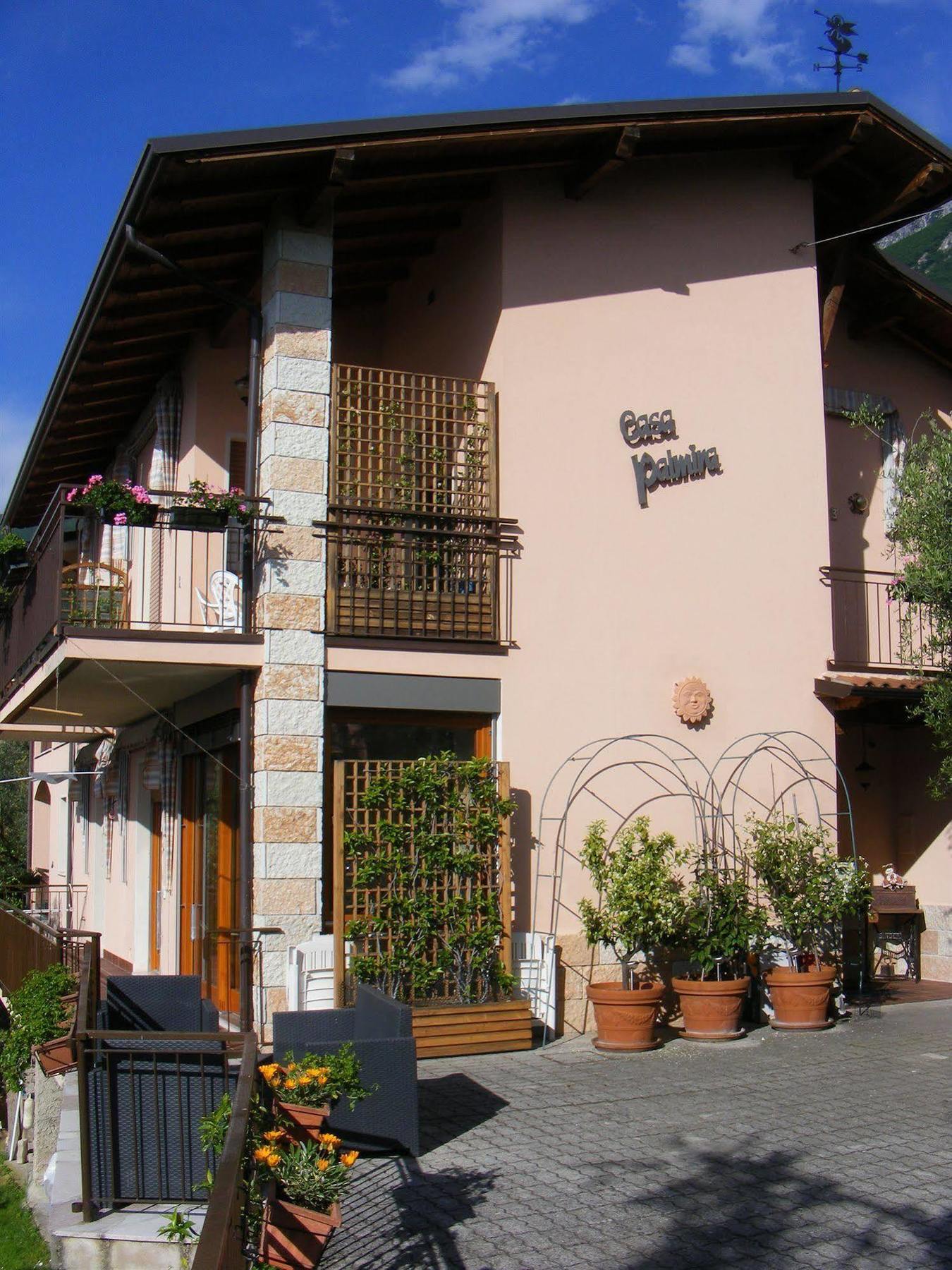 דירות ברנצונה סול גארדה Casa Palmira מראה חיצוני תמונה